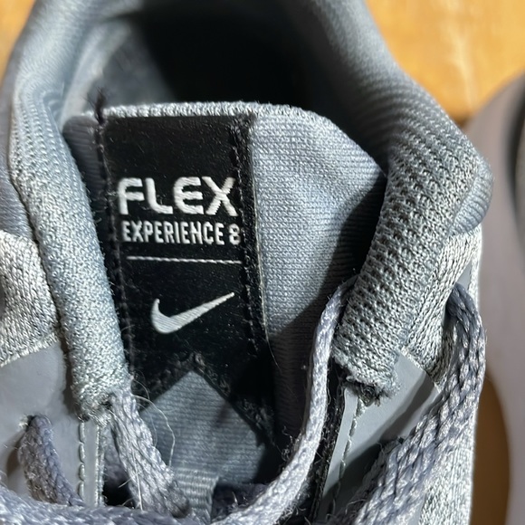 Boys Nike Flex Experience RN 8 running shoes - Picture 2 of 7